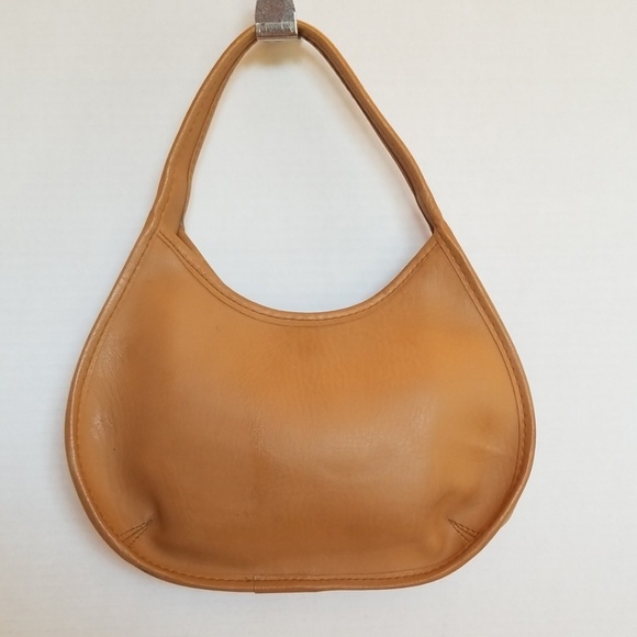 Coach Handbags - ⚡️3 for 30 ⚡️ Vintage coach handbag